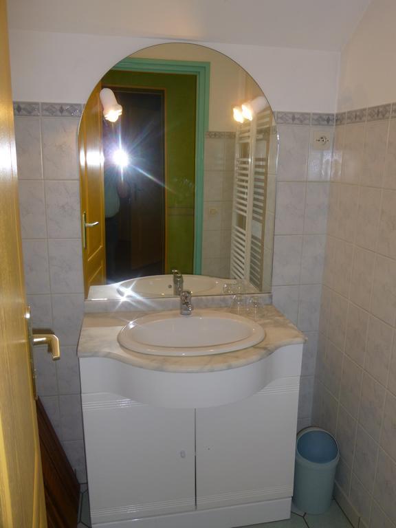 Family Delcour Bed & Breakfast Mailly-Maillet Exterior photo