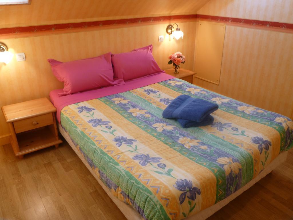 Family Delcour Bed & Breakfast Mailly-Maillet Exterior photo